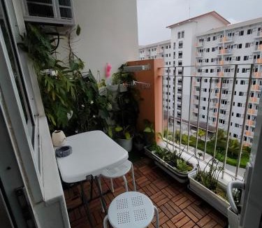 San Dionisio Apartment | 821B FieldRes Condo by Bambie with wifi&drinkingwater