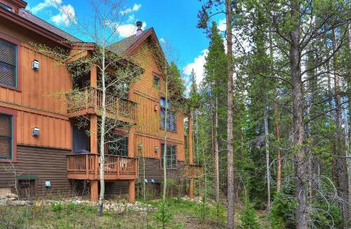 Keystone Apartment | 8757 Trappers Crossing Condo