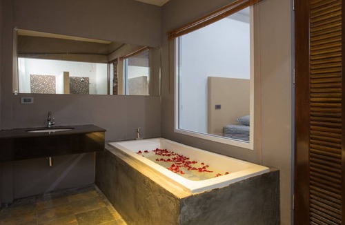 Phunphin Hotel | 88 Fine Hotel