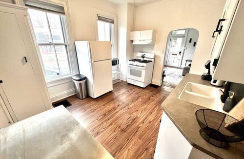German Village Apartment | 888 Macon (1 bdrm) · Historic German Village home | fenced yard