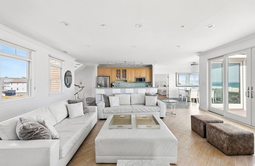 West Hampton Dunes House | 8BR Glamorous Oceanfront Home with Pool+Jacuzzi. Last Minute Deals Available!