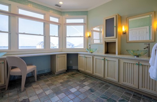 West Hampton Dunes House | 8BR Glamorous Oceanfront Home with Pool+Jacuzzi. Last Minute Deals Available!