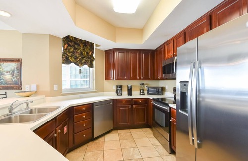Destin Condo | 8th Floor Beachfront Condo w/Easy Beach Access in Destin! 🌴🌅🐬