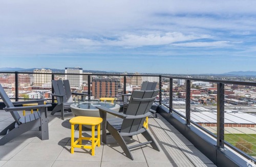Cliff - Cannon Apartment | 8th Floor Studio Rental with High Ceilings!
