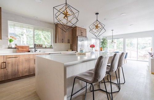 Haller Lake House | 9-Beds/7 BA Home w/Pool table-Movie room & Firepit