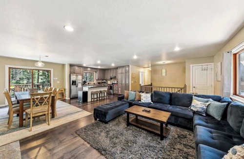 Tahoe Paradise Cabin | 9 Beds, Hot Tub, Dog Friendly, Fenced Yard, Game Room with Pool Table and Arcade Games