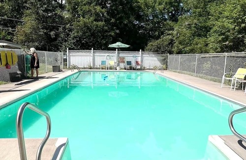 Hamilton Township House | #9 Cottage - Austria (Lakefront)