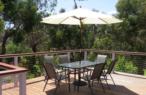Anglesea House | 9 Ingram Road