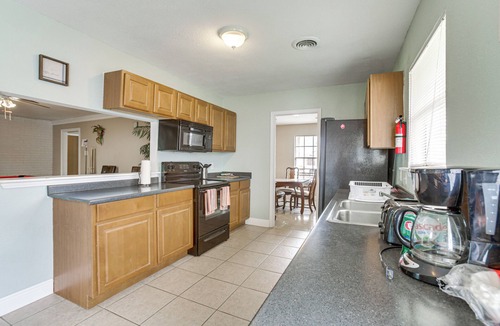 Read Boulevard East House | 9 Mi to Dtwn: New Orleans East Home