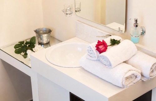 Andros Town Apartment | 9 Muses