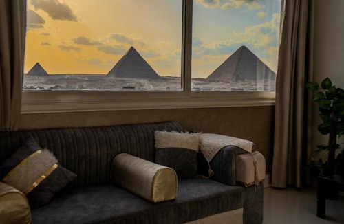 Kafrat al Jabal Apartment | 9 Pyramids & Sphinx View Apartment