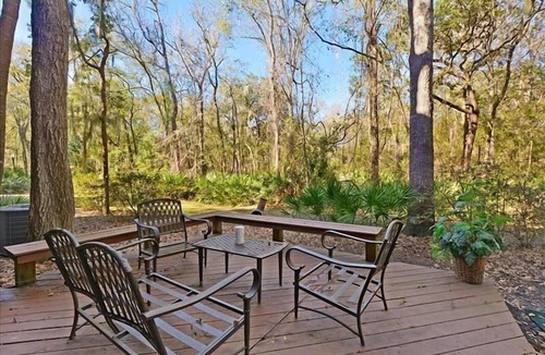 St. Simons Island Condo | 910 Courtside Villa in St Simons Island
