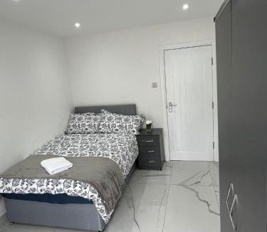 Harlington House | 93 New Road