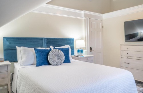 Hampton Hotel | 935 Ocean, a Beachside Inn