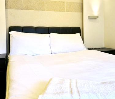 Kilburn Apartment | 95 Studios