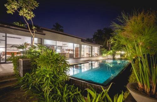 Kumbalam Bed & Breakfast | 976 Panangad