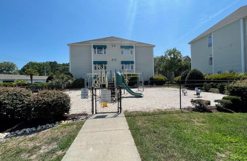 Vaught House | 9779 Leyland Drive #1