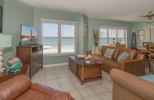 Cearra Del Ray Condo | 99 m² Condo ∙ 3 bedrooms ∙ 6 guests