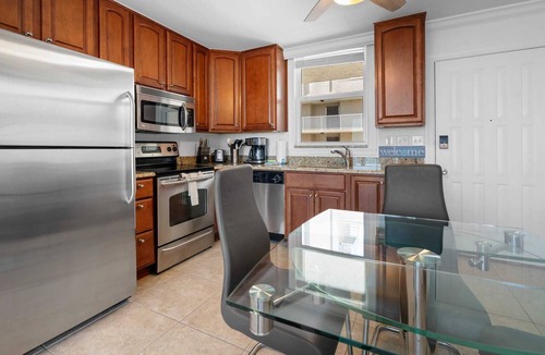 Bonita Springs Condo | 9th Floor Gulf View - Steps From The Beach 1908