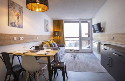Arc-2000 Apartment | 9th floor, view mountain, balcony, 28m², Les Arcs