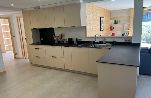 Crest-Voland Apartment | A 5-minute walk from the ski slopes, 6-person apartment built in 2025