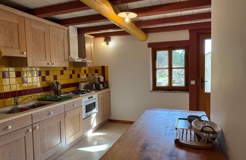 Saou Bed & Breakfast | A 75 m² self-contained vacation rental surrounded by nature, fully equipped with all modern comforts, for 2 people