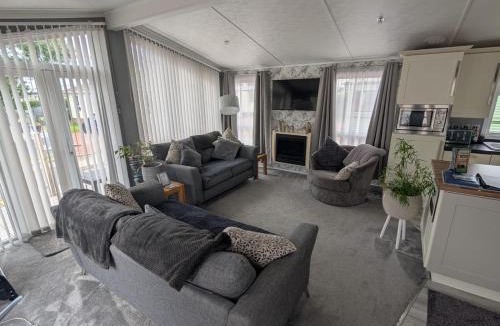 Welton Other | A and C Lodge Plot 21 HUGE HOT TUB Pet friendly No Commercial Vans