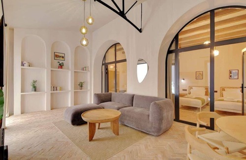 Quartier du Faubourg-Montmartre Apartment | A Authentic 3-BR/2Ba in Opera - Grands Boulevards