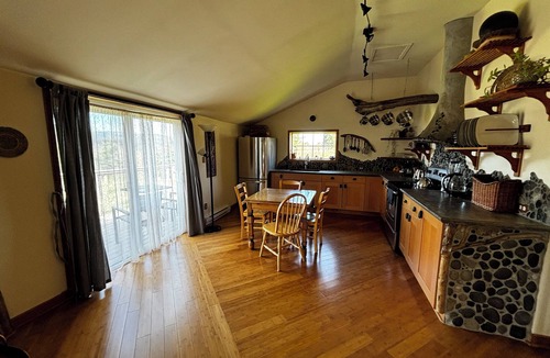 Courtenay House | A Barndominium Retreat on the Edge of Nature