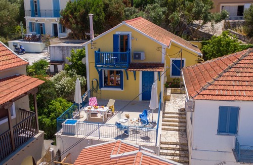 Matsoukata House | Α beautiful, comfortable house is in one of the most famous places in Greece.