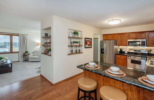 Apple Valley House | A beautiful five-bedroom house is perfect for the entire family!