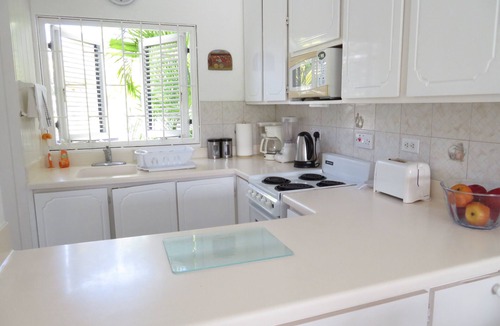 Rockley Apartment | A Beautifully Cool & Clean 1 Bedroom Apartment, sleeps 4