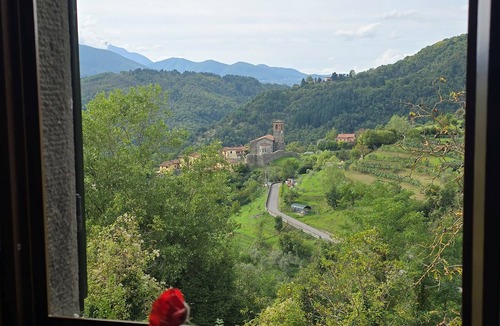 Fosciandora Villa | A beautifully restored villa in the heart of the Garfagnana with private pool