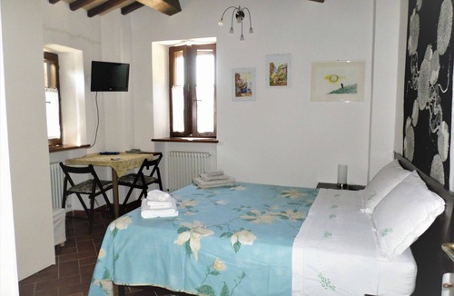 Rosora Bed & Breakfast | A Bed and Breakfast, in the heart of the Marche region, immersed in the hills