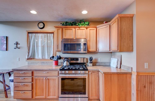 Seven Devils House | A Big View Great Seven Devils home beautiful decor great views hot tub