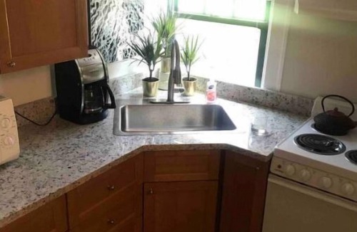 Chatham-Arch Apartment | A Boho Chic Choice with Great Parking