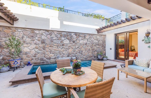 Nopolo House | A breathtaking custom home with a private pool 5.5 ft deep and Ocean View