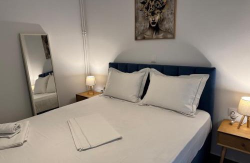 Ampelokipoi Apartment | A&C Urban Elegance