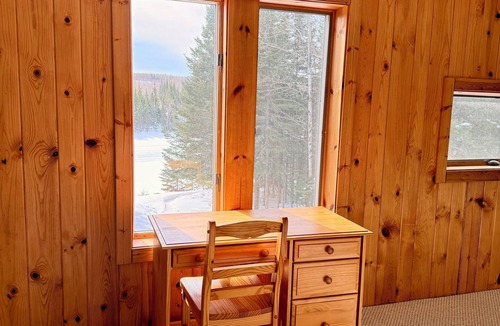 Grand Marais Cottage | A calm and secluded cottage in the woods. Next to the BWCA!