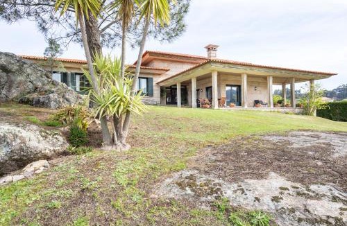 Carracido Villa | A Casa de Lamas