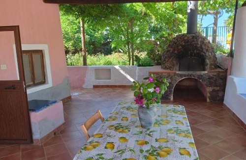 Filicudi Porto House | A casa Di Fabrizio Appartamento Il Forno
