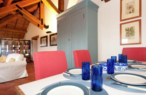Rocca Grimalda House | A Castle Stay in Wine Country