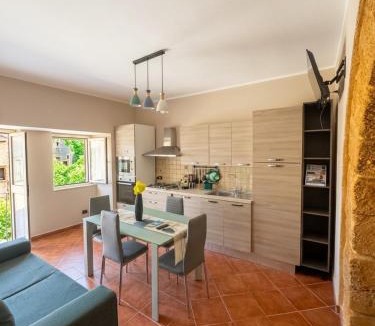 Agrigento Apartment | A Casuzza Du Centro