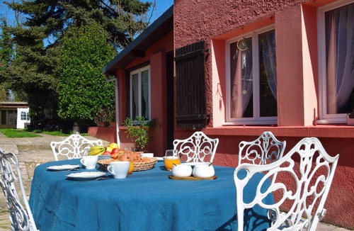Chelles House | A charming and unusual country-style home near Paris