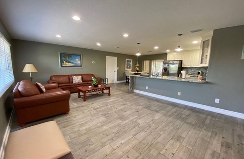 Belleair Beach House | A Charming Beach House - 3 Months Rate Discounts