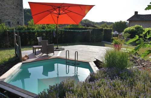 Saint-Auvent Bed & Breakfast | A charming bed-and-breakfast with a private terrace in Limousin Park.
