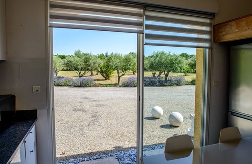 Aix-en-Provence House | A charming country house with a private pool, in a very quiet location near the town center.