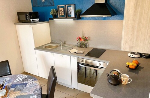 Yffiniac Cottage | A charming old farm, close the sea