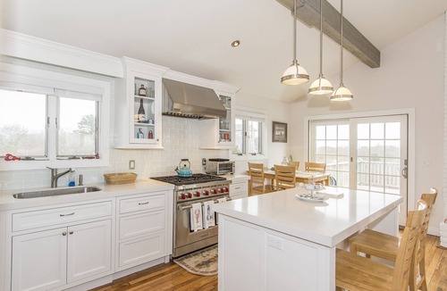 Montauk House | A chic, modern and extremely clean Montauk beach house with a new pool and patio