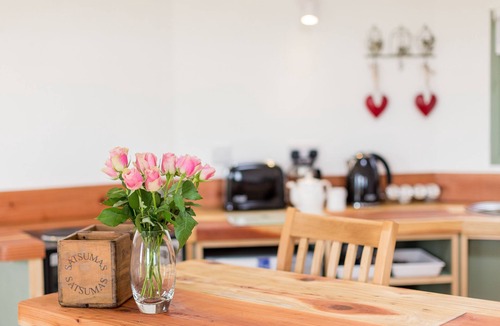 Ryde RV Rental | A circular hut perfect for a romantic escape to the countryside.